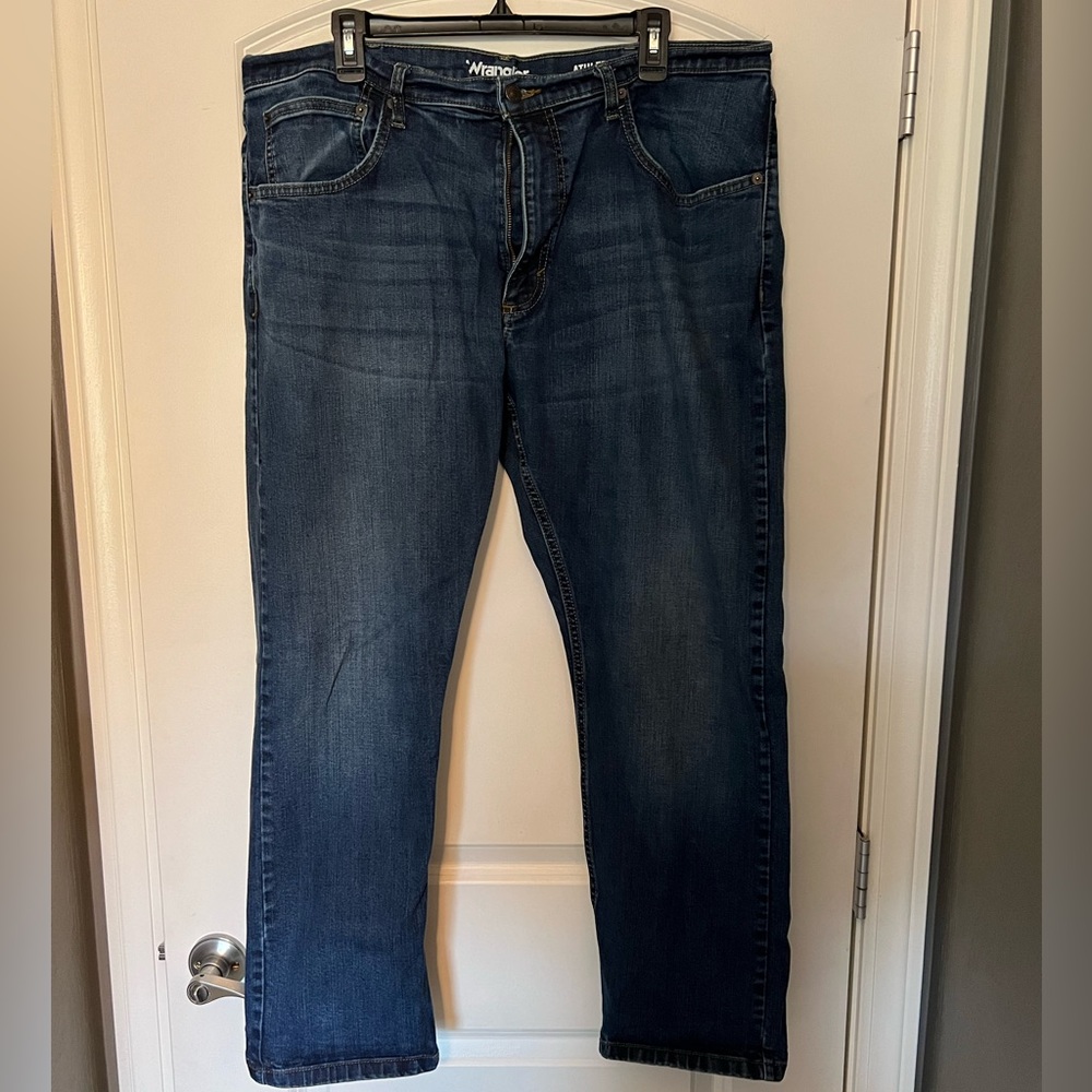 Men’s Wrangler Athletic Fit 38x30